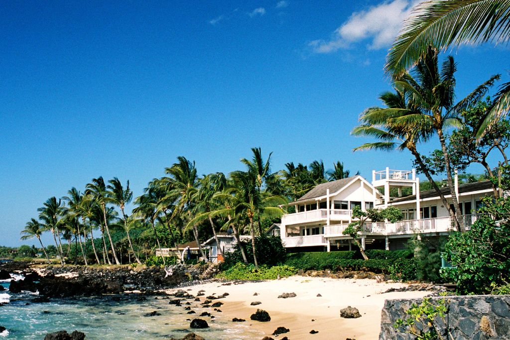 Have a romantic elopement at a private Maui beach house 