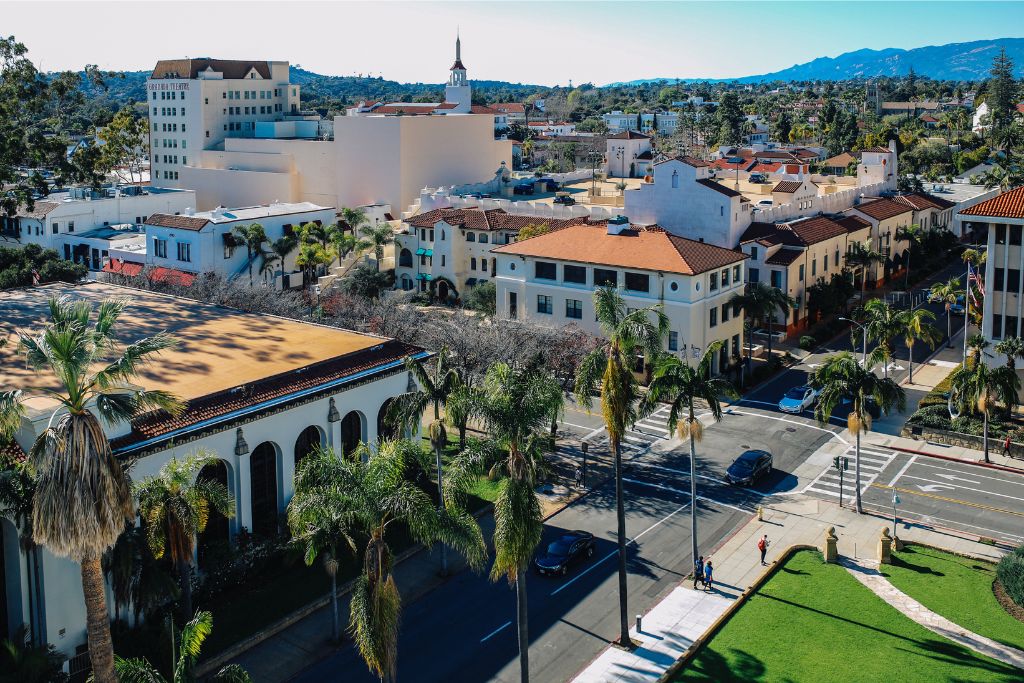 Explore downtown Santa Barbara during your elopement 