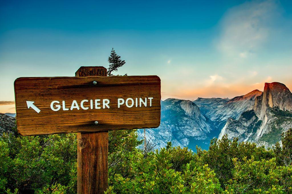 Glacier Point is the perfect spot for your Yosemite elopement photos
