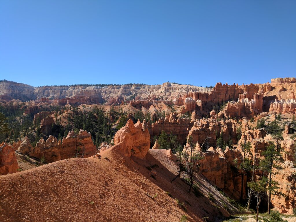 Bryce Canyon In Utah is a great place for an elopement.